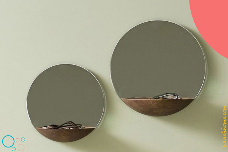آینه گرد با قاب چوبی جیب‌دار